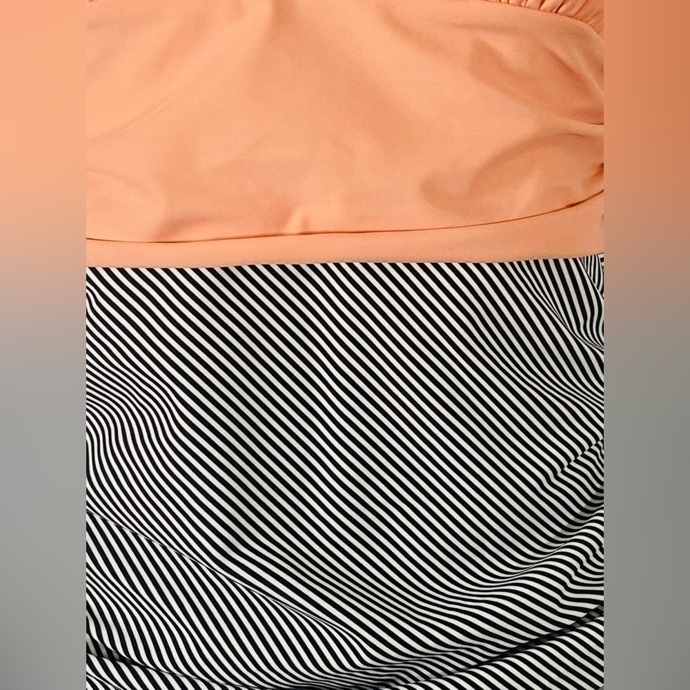 Cupshe Coral/Blk/Wht STRIPE ONEPIECE SWIMSUIT NWT SIZE M SKU0895 - Picture 5 of 7